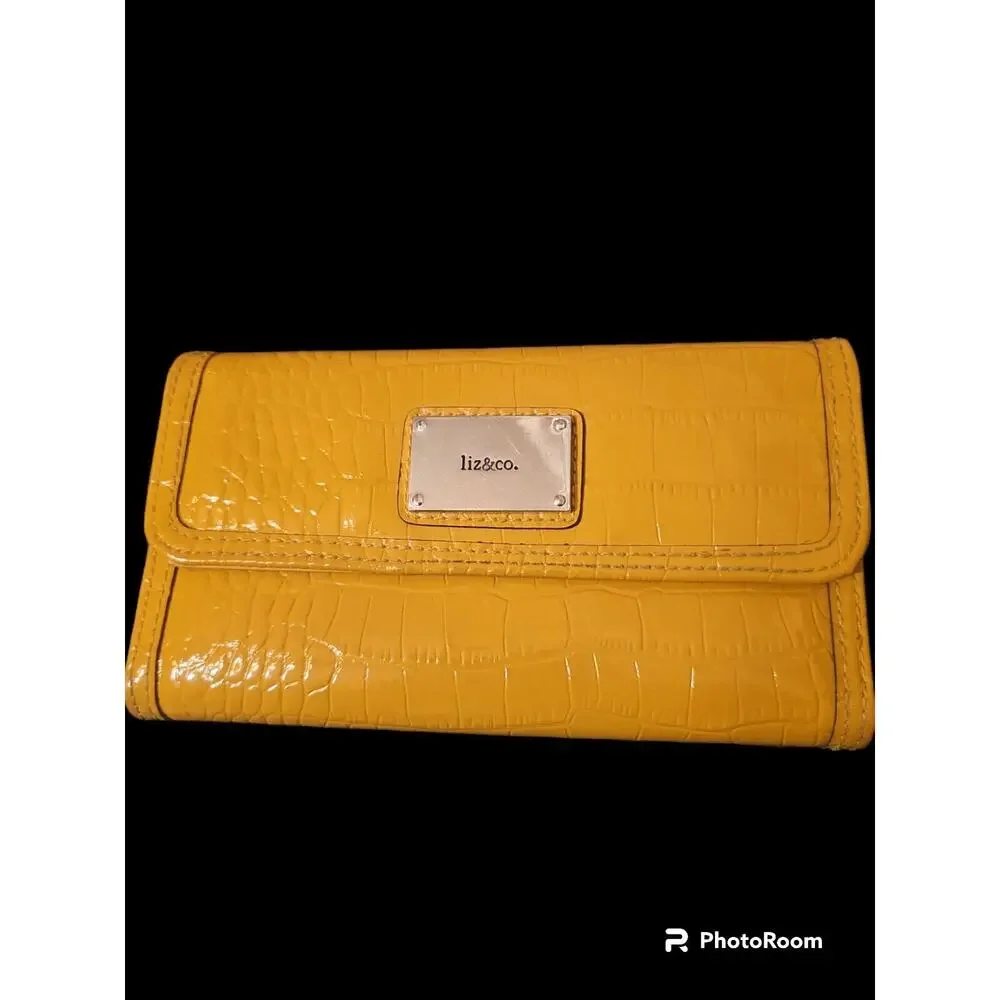 Liz & Co. Mustard Yellow Wallet‎